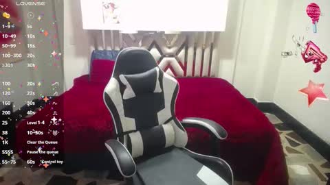 angelie online show from 10-23-25, 05:51