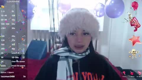 angelie online show from 11-07-25, 06:02