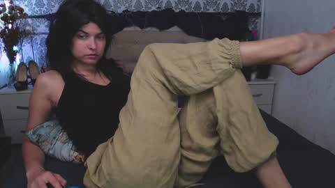 Snapshot of angelika_rouge chatting on 09-08-25, 05:56 Angelika Rouge online show from 09-08-25, 05:56