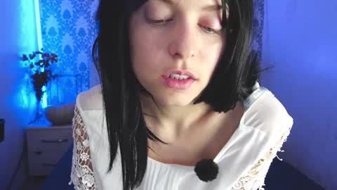 Angelika Rouge online show from 12-16-25, 01:27