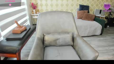 angelina_class_7 online show from 06-25-26, 02:21