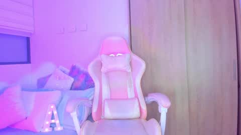 Snapshot of angelina_lodge chatting on 02-17-25, 02:20 ANGELINA INDEPENDENT MODEL online show from 02-17-25, 02:20