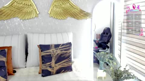 Angelina online show from 05-14-26, 06:15