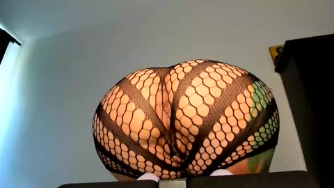 Snapshot of angelinacht chatting on 10-17-25, 07:55 Angelina online show from 10-17-25, 07:55