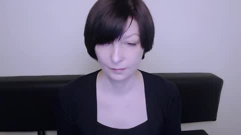 Snapshot of angelinalov_ chatting on 01-17-25, 08:13 Angelina online show from 01-17-25, 08:13