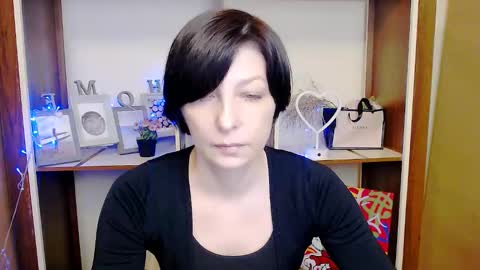 Snapshot of angelinalov_ chatting on 01-20-25, 08:09 Angelina online show from 01-20-25, 08:09