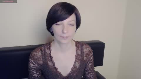 Snapshot of angelinalov_ chatting on 01-24-25, 08:13 Angelina online show from 01-24-25, 08:13
