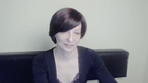 Snapshot of angelinalov_ chatting on 01-30-25, 08:01 Angelina online show from 01-30-25, 08:01
