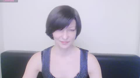 Snapshot of angelinalov_ chatting on 02-04-25, 10:54 Angelina online show from 02-04-25, 10:54