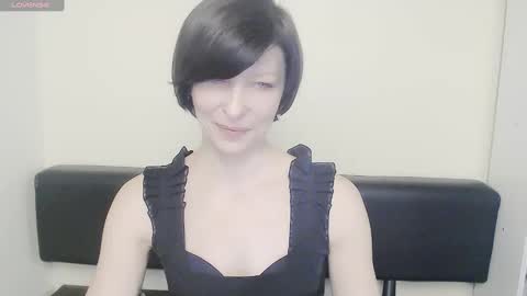 Snapshot of angelinalov_ chatting on 02-12-25, 10:56 Angelina online show from 02-12-25, 10:56