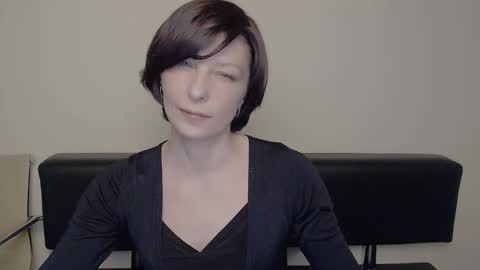 Snapshot of angelinalov_ chatting on 02-22-25, 01:24 Angelina online show from 02-22-25, 01:24