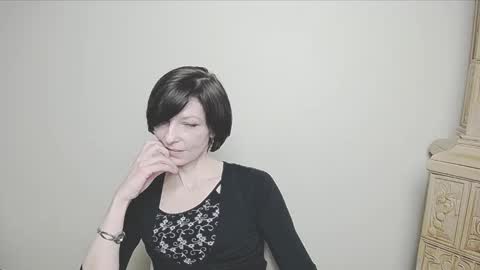 Snapshot of angelinalov_ chatting on 02-27-25, 01:28 Angelina online show from 02-27-25, 01:28