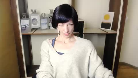 Snapshot of angelinalov_ chatting on 09-15-25, 06:35 Angelina online show from 09-15-25, 06:35