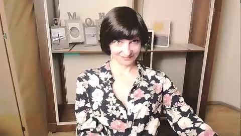 Angelina online show from 05-06-26, 08:41