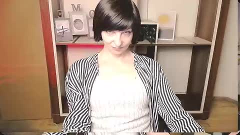 Angelina online show from 05-08-26, 08:41