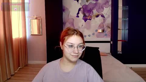 AngelinaLow online show from 12-19-25, 12:23