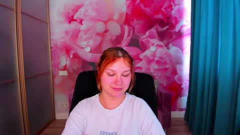 AngelinaLow online show from 05-05-26, 11:29