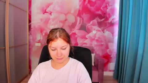 AngelinaLow online show from 05-17-26, 05:27