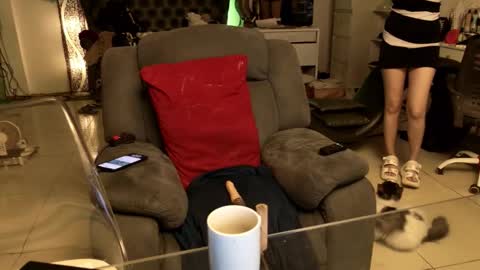 Angel online show from 10-04-25, 11:47