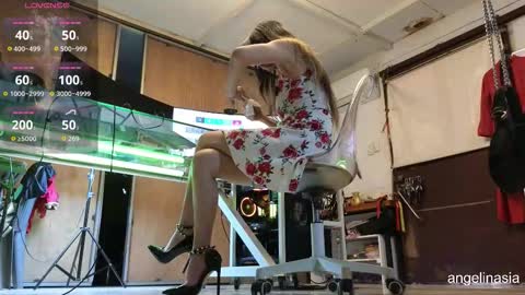 Snapshot of angelinasia chatting on 03-16-26, 06:50 Angel online show from 03-16-26, 06:50