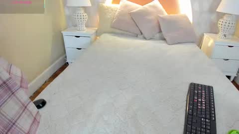 angeline online show from 11-27-25, 12:18