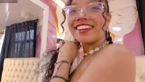 Snapshot of angeline_scot chatting on 05-01-26, 03:05 angeline_scot online show from 05-01-26, 03:05