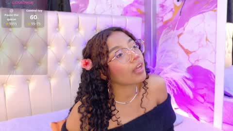 Snapshot of angeline_scot chatting on 06-05-26, 12:33 angeline_scot online show from 06-05-26, 12:33