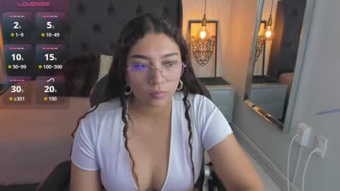 Snapshot of angelinemore chatting on 02-11-26, 07:41 ANGELINE online show from 02-11-26, 07:41