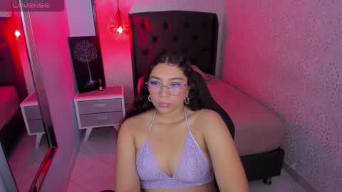 Snapshot of angelinemore chatting on 02-27-26, 12:49 ANGELINE online show from 02-27-26, 12:49