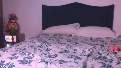 Angelinhaa  online show from 02-06-26, 03:55