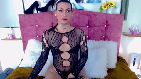 Snapshot of angelispg chatting on 09-24-25, 04:27 Angelis online show from 09-24-25, 04:27