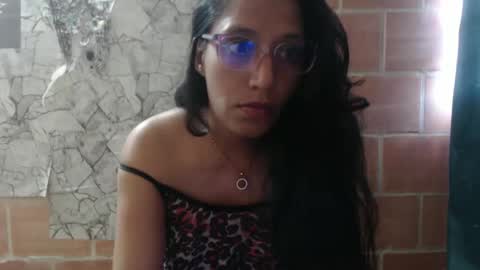 Snapshot of angelitaa_hot chatting on 02-07-25, 12:17 angela online show from 02-07-25, 12:17