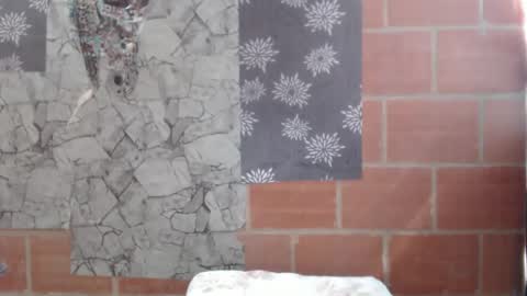 Snapshot of angelitaa_hot chatting on 02-19-25, 07:48 angela online show from 02-19-25, 07:48