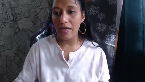 angela online show from 05-04-26, 09:00