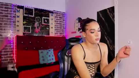 Angelitasexxxhot online show from 11-26-25, 01:50