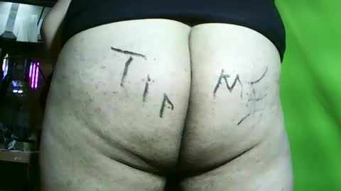 Snapshot of angelking120200 chatting on 11-06-25, 04:30 Roy online show from 11-06-25, 04:30