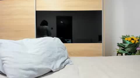 KrystyYo online show from 01-24-25, 05:21