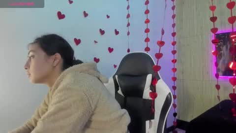 Snapshot of angell_cooper8 chatting on 02-17-26, 12:34 Angell cooper8 online show from 02-17-26, 12:34