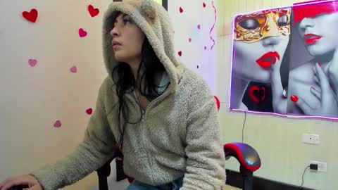 Snapshot of angell_cooper8 chatting on 03-20-26, 12:10 Angell cooper8 online show from 03-20-26, 12:10