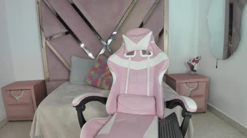 angell_petite01 online show from 05-06-26, 09:31
