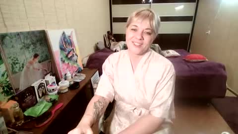 angelleah online show from 11-23-25, 05:24