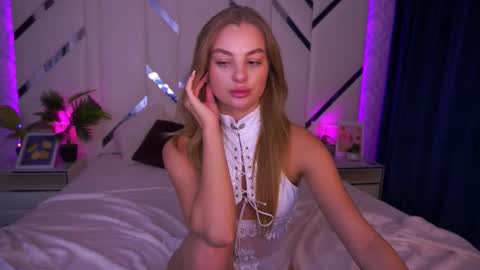 angelleyess online show from 10-17-25, 12:14