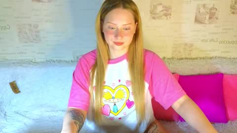 Cutie online show from 09-18-25, 03:14