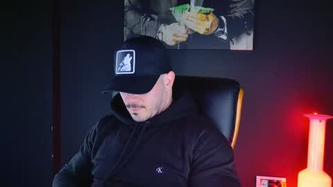Snapshot of angeloeric chatting on 12-16-24, 04:49 BlackWolf online show from 12-16-24, 04:49
