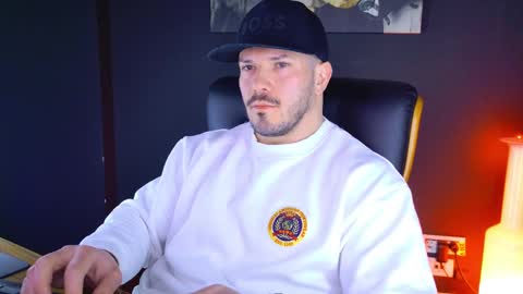Snapshot of angeloeric chatting on 01-17-25, 08:34 BlackWolf online show from 01-17-25, 08:34