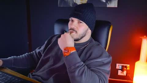 Snapshot of angeloeric chatting on 01-27-25, 05:37 BlackWolf online show from 01-27-25, 05:37