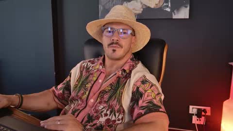 Snapshot of angeloeric chatting on 09-20-25, 10:16 BlackWolf online show from 09-20-25, 10:16