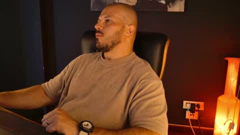 Snapshot of angeloeric chatting on 07-21-26, 12:51 BlackWolf online show from 07-21-26, 12:51