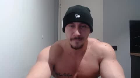  ------- SEX SHOW WITH GUYS AND GIRLS  MUSCLE SHOW online show from 01-04-25, 07:13