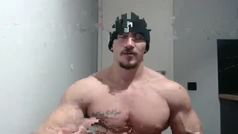  ------- SEX SHOW WITH GUYS AND GIRLS  MUSCLE SHOW online show from 01-06-25, 06:52